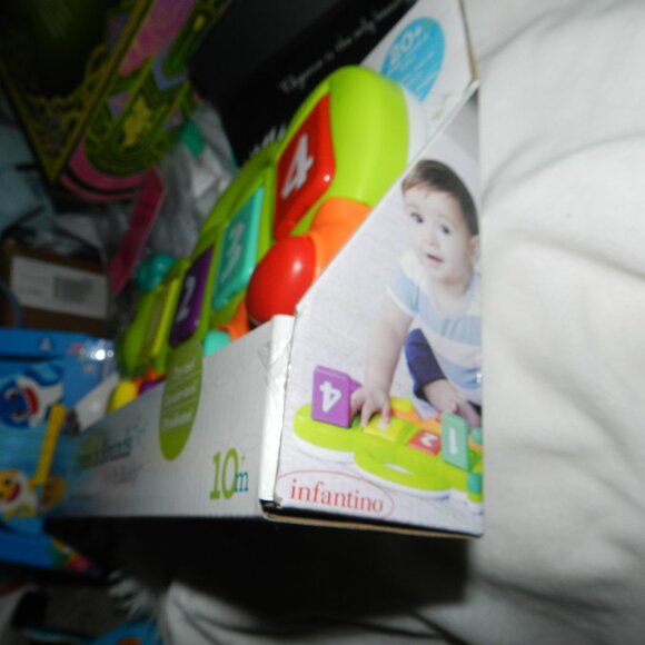 Infantino Baby Learning Fun Lights 'n Sounds Pop Up Buddy Toy BNIB🆕⌚📦🏃💨🚚 - Picture 9 of 16
